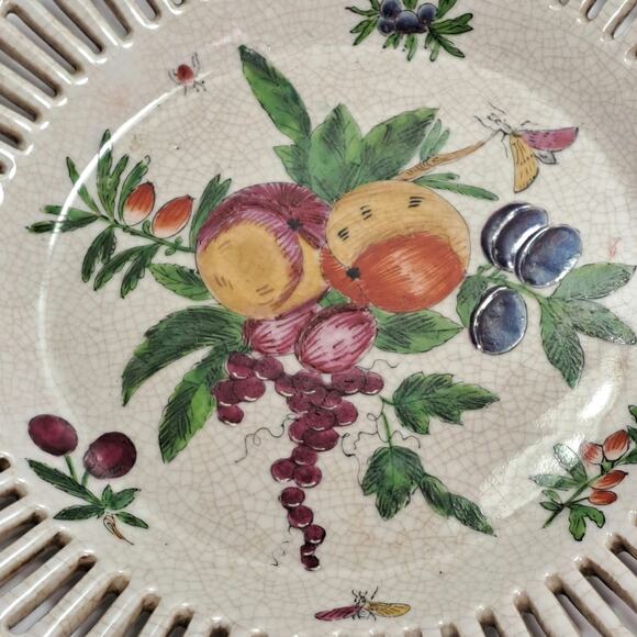 Vtg United Wilson 1897 Hand Painted Decorative 10 Inch Plate Pierced Rim Fruit - Picture 2 of 10
